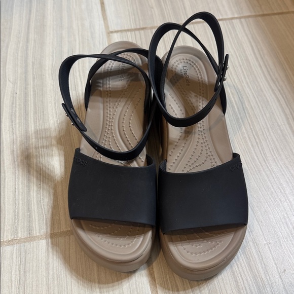 CROC Brooklyn Ankle Strap Wedges - Picture 3 of 6